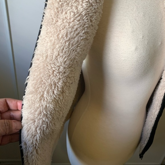 TRUE GRIT VEST - Picture 4 of 8